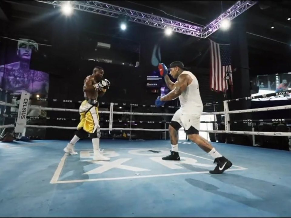 Boxing in the ring